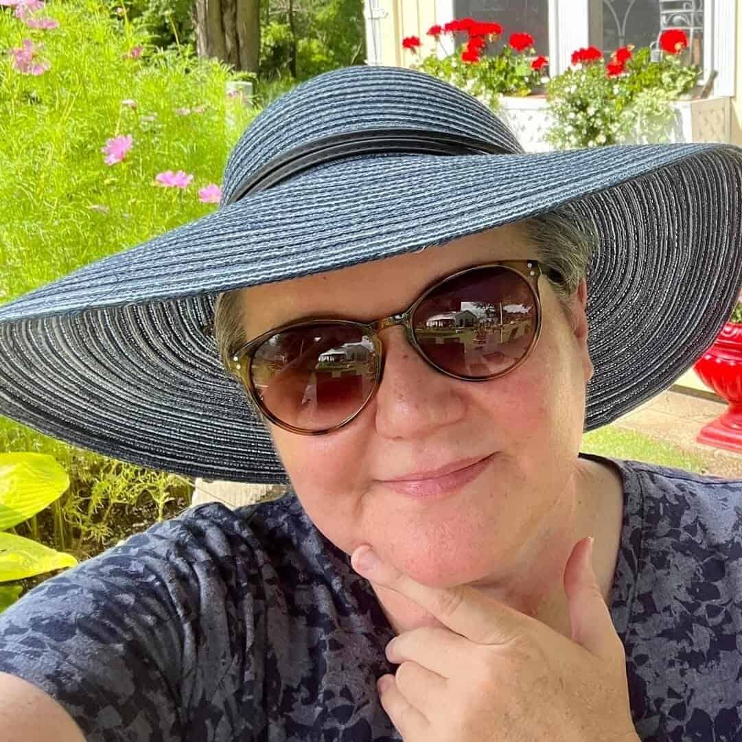 Lisa Hinzman Howard, Midwest Garden Gal